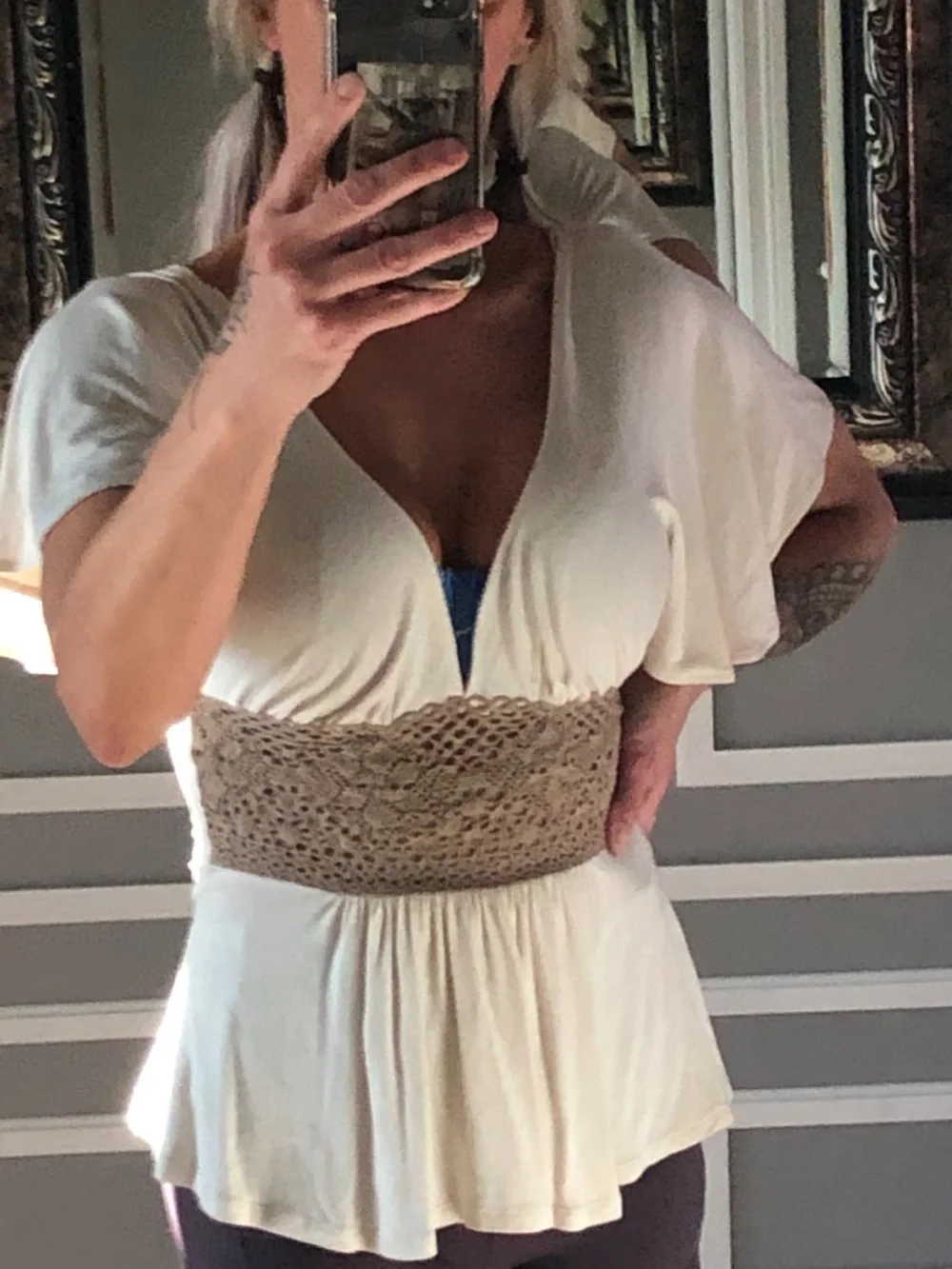 Top - Picture 2 of 2